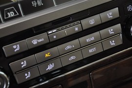 2011款大众辉腾V6