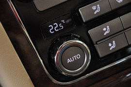 2011款大众辉腾V6