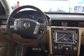 2011款大众辉腾V6