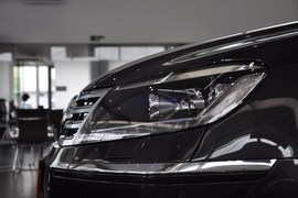 2011款大众辉腾V6