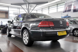 2011款大众辉腾V6