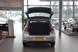 2010款大众高尔夫1.6L手自一体舒适型
