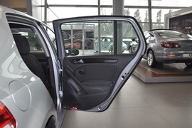 2010款大众高尔夫1.6L手自一体舒适型