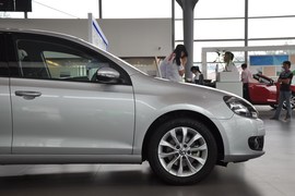 2010款大众高尔夫1.6L手自一体舒适型