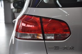 2010款大众高尔夫1.6L手自一体舒适型