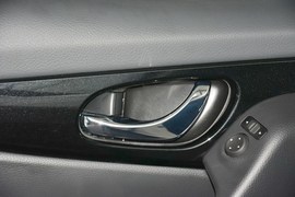 2016款日产逍客2.0L