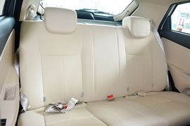 2015款奇瑞风云2两厢1.5L手动新锐版