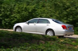 2010款一汽丰田新皇冠北京试驾