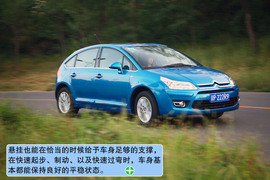 2011款雪铁龙世嘉两厢试驾