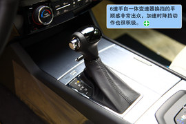 2010款起亚凯尊试驾