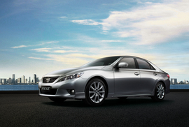 一汽丰田2011款锐志官方图片