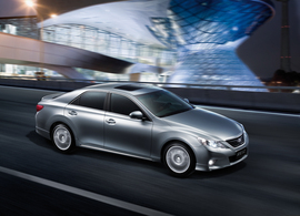 一汽丰田2011款锐志官方图片