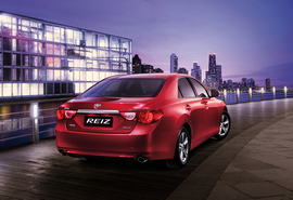 一汽丰田2011款锐志官方图片