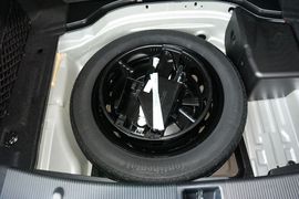 2016款奔驰E200轿跑车