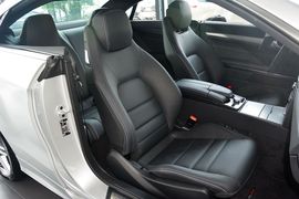 2016款奔驰E200轿跑车