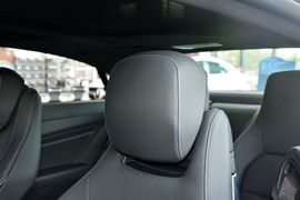 2016款奔驰E200轿跑车