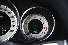 2016款奔驰E200轿跑车