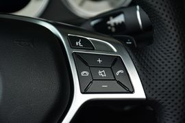 2016款奔驰E200轿跑车