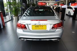 2016款奔驰E200轿跑车