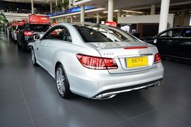 2016款奔驰E200轿跑车