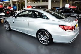 2016款奔驰E200轿跑车