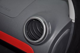 2011款江淮悦悦1.0L