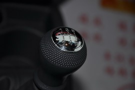 2011款江淮悦悦1.0L