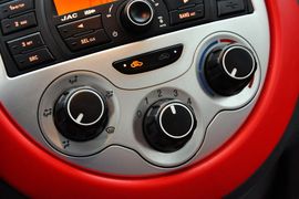 2011款江淮悦悦1.0L