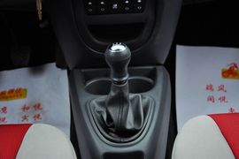 2011款江淮悦悦1.0L