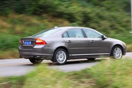 2010款沃尔沃S80L试驾