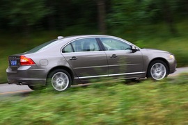 2010款沃尔沃S80L试驾