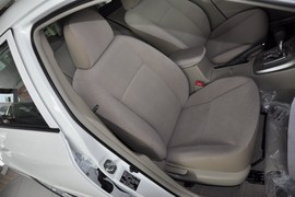 2011款一汽丰田新卡罗拉1.6GL自动型