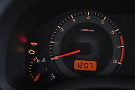 2011款一汽丰田新卡罗拉1.6GL自动型