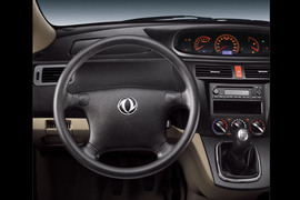 2010款风行景逸1.5XL