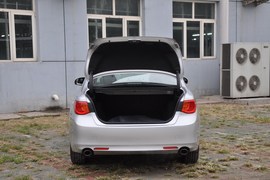 2011款一汽丰田新锐志2.5V风度箐英版