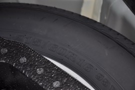 2011款一汽丰田新锐志2.5V风度箐英版