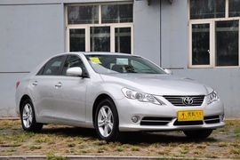 2010款一汽丰田新锐志2.5V风度箐英版