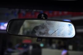 2010款斯巴鲁森林人2.5XS十万同辉纪念版