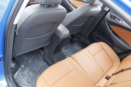 2016款长安逸动XT