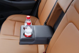 2016款长安逸动XT