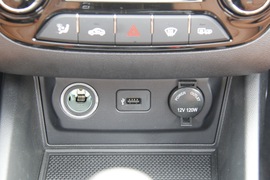 2016款长安逸动XT