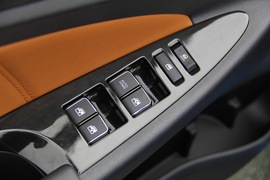 2016款长安逸动XT