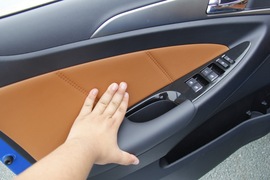 2016款长安逸动XT