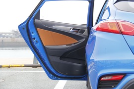 2016款长安逸动XT