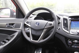 2016款长安逸动1.6L