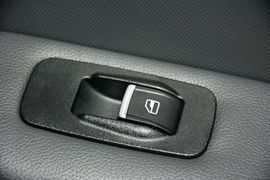 2016款奇瑞瑞虎3