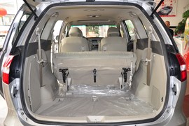 2010款比亚迪M6