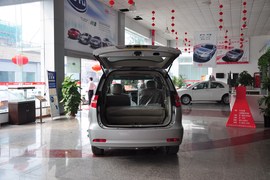 2010款比亚迪M6