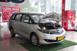 2010款比亚迪M6