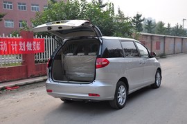 2010款比亚迪M6